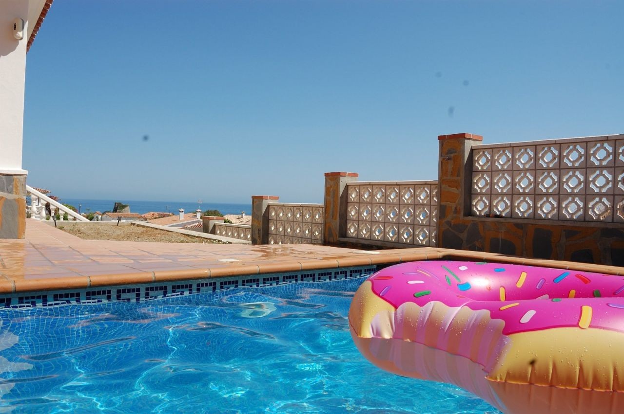 Chalet independiente en venta en Benajarafe, Rincón de la Victoria